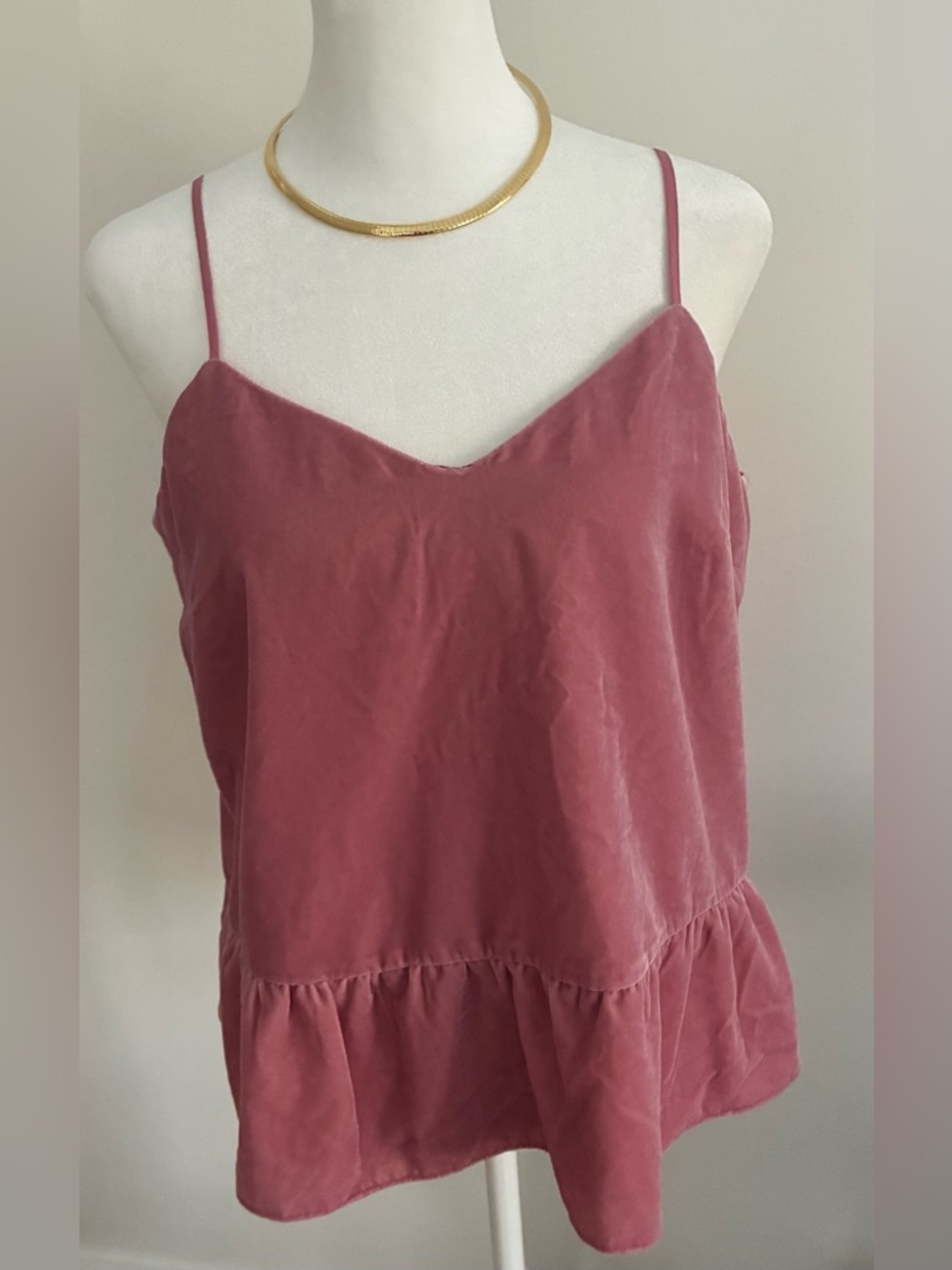 J Crew  Peplum Tank  Top Womens 10 Pink Velvet Ruffle Hem soft girl pretty